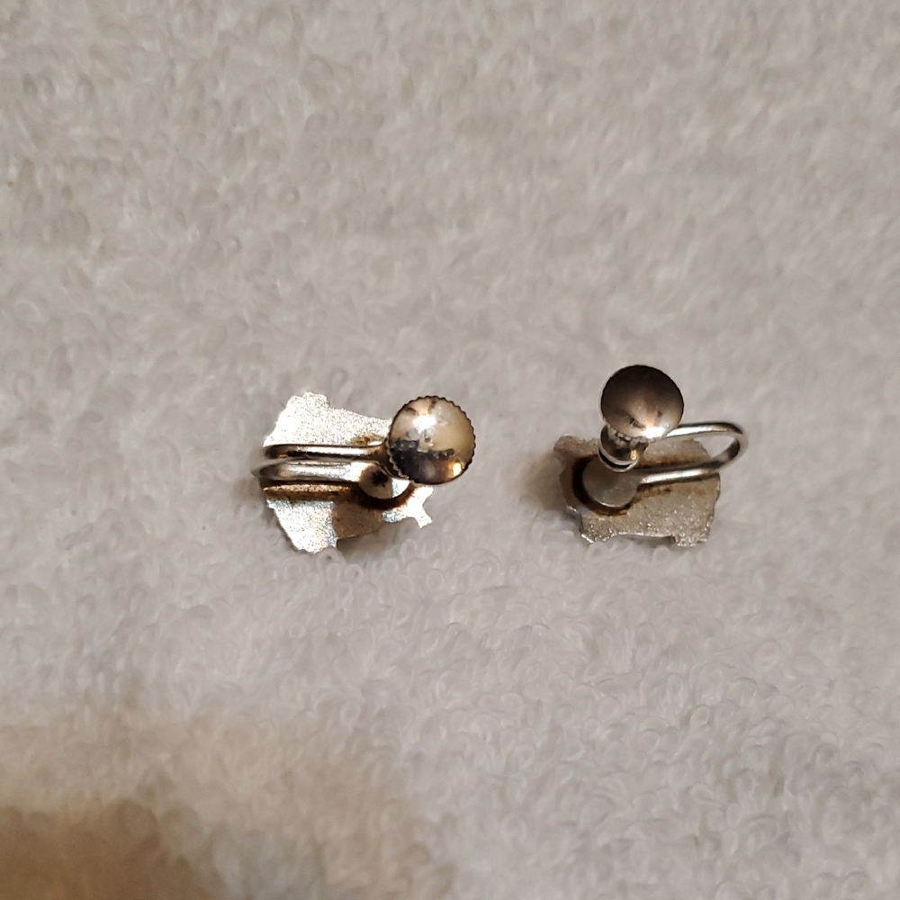 Silver Heraldic Necklace Set with Intricate Designs - Picture 4 of 8